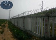 Poste verde de plata de la cerca del alambre de púas usado en alta resistencia del moho de la pared