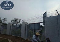 Tamaño modificado para requisitos particulares ayuda simple o doble cubierto PVC del poste de la cerca del alambre de púas