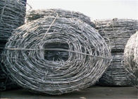 alambre de púas galvanizado 25kg de la seguridad del acero 1.6m m y lengüetas gruesas de 1.5m m ideales